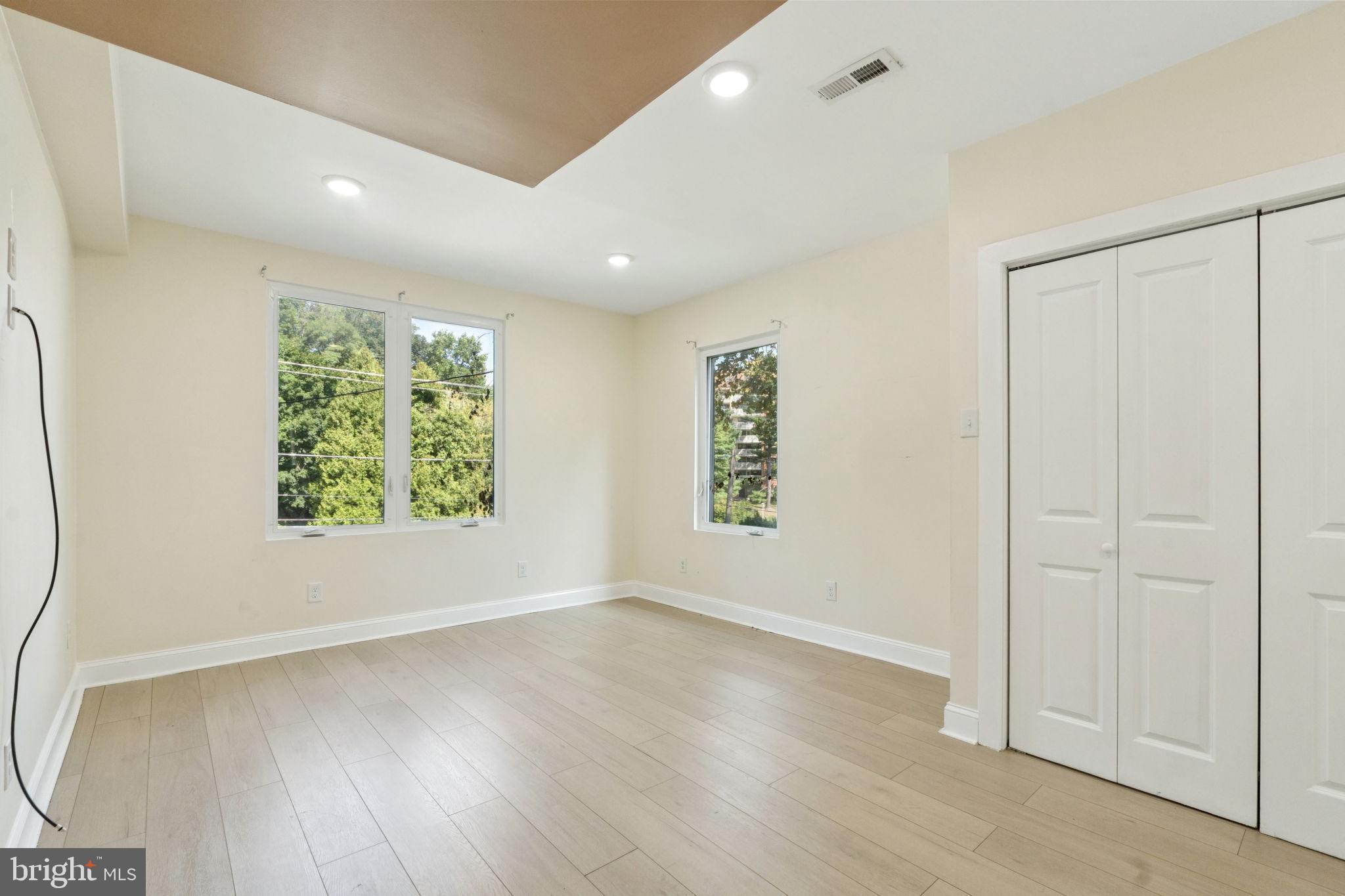 CHELTENHAM - Residential