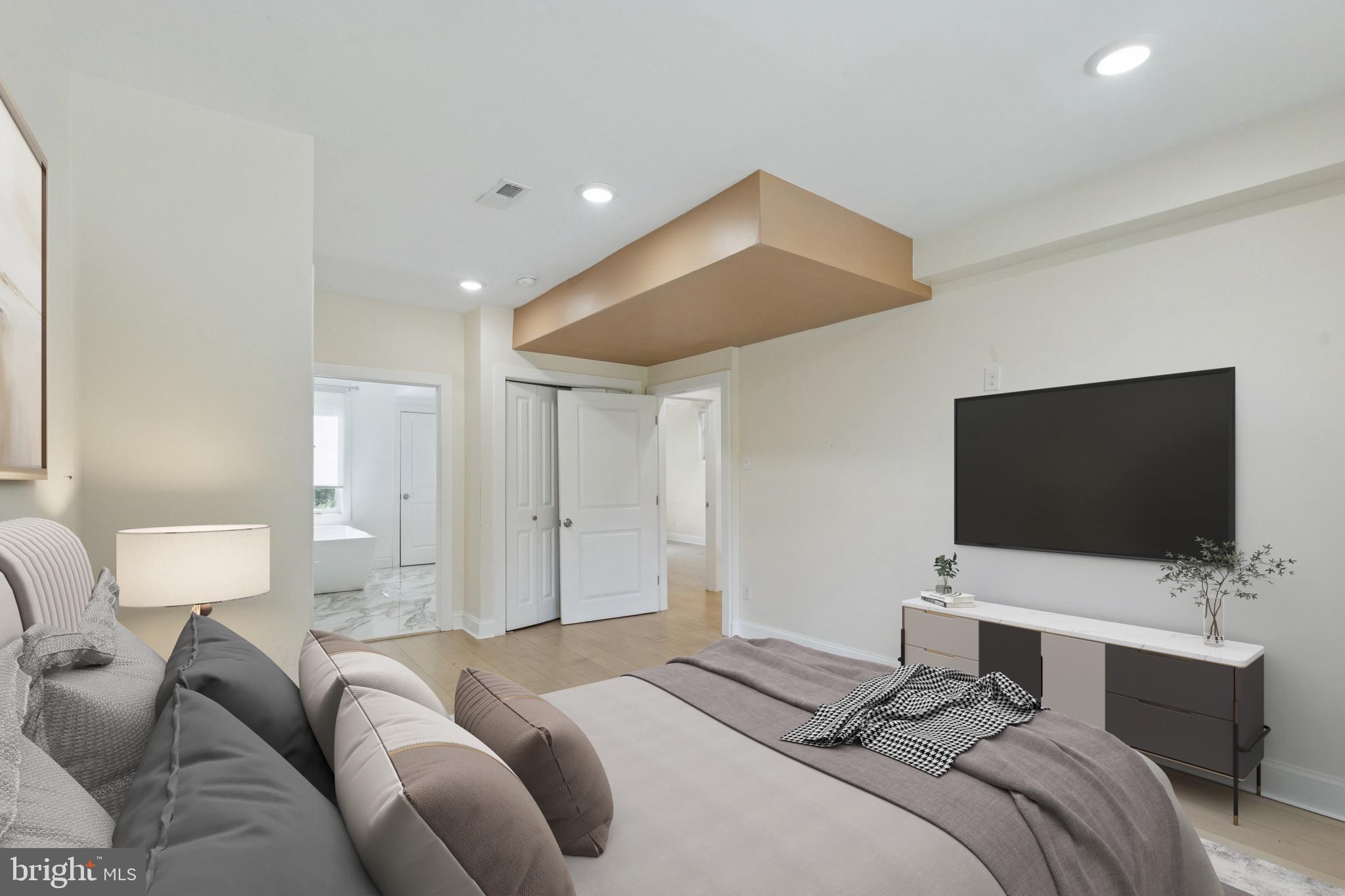 CHELTENHAM - Residential