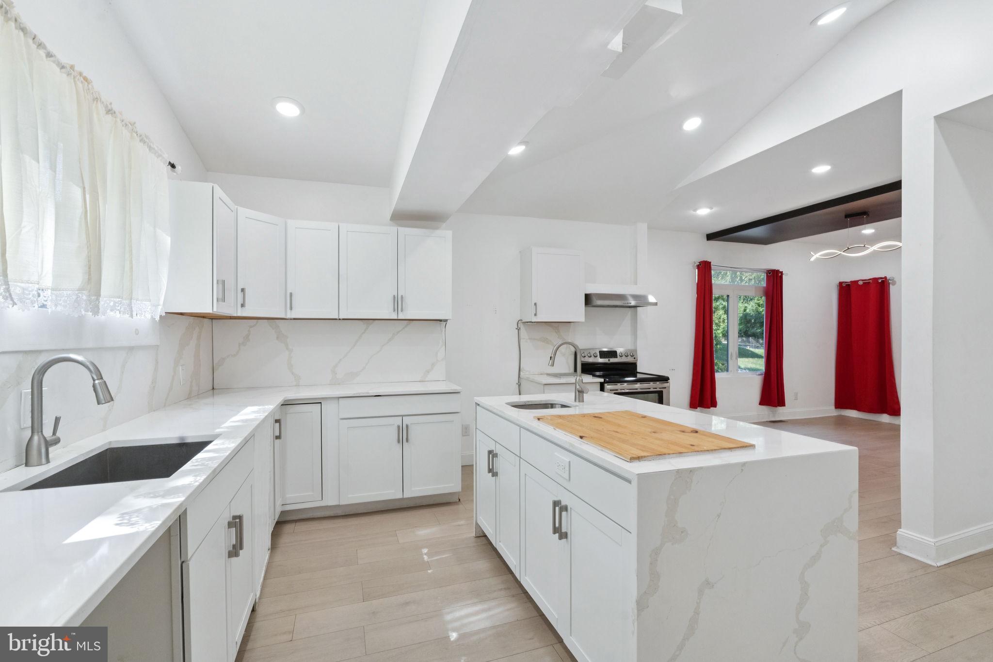 CHELTENHAM - Residential