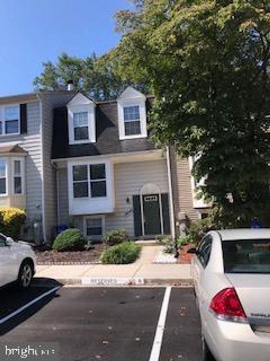 Well-cared-for townhome in Princeton Square with great location and easy access to Rt. 50.  Features 2 bedrooms/2 baths upstairs, 1/2 bath main level and 1 bedroom /1 bath in lower level. Family room w/slider to fenced yard/brick patio. Eat-in kit. w/ceramic tile floor. Large living rm. has open stairs to upper level.    Easy commute to Baltimore, DC and N. Va.  Community pool.