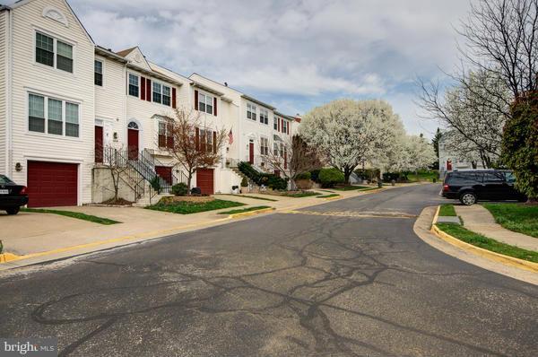 MANCHESTER LAKES - Residential