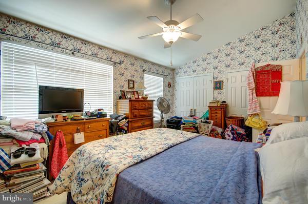 MANCHESTER LAKES - Residential