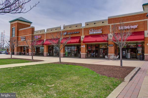MANCHESTER LAKES - Residential