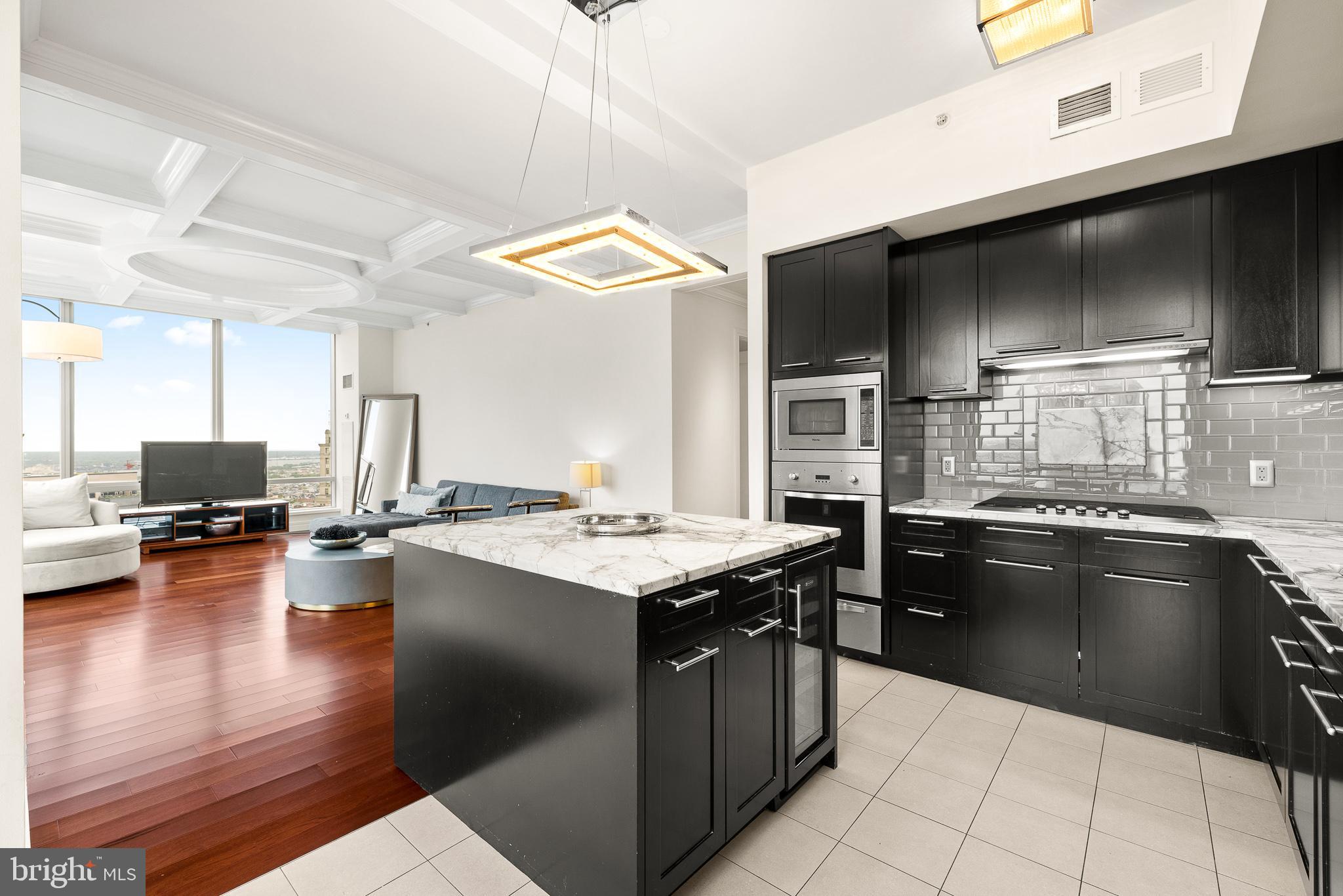 RITTENHOUSE SQUARE - Residential