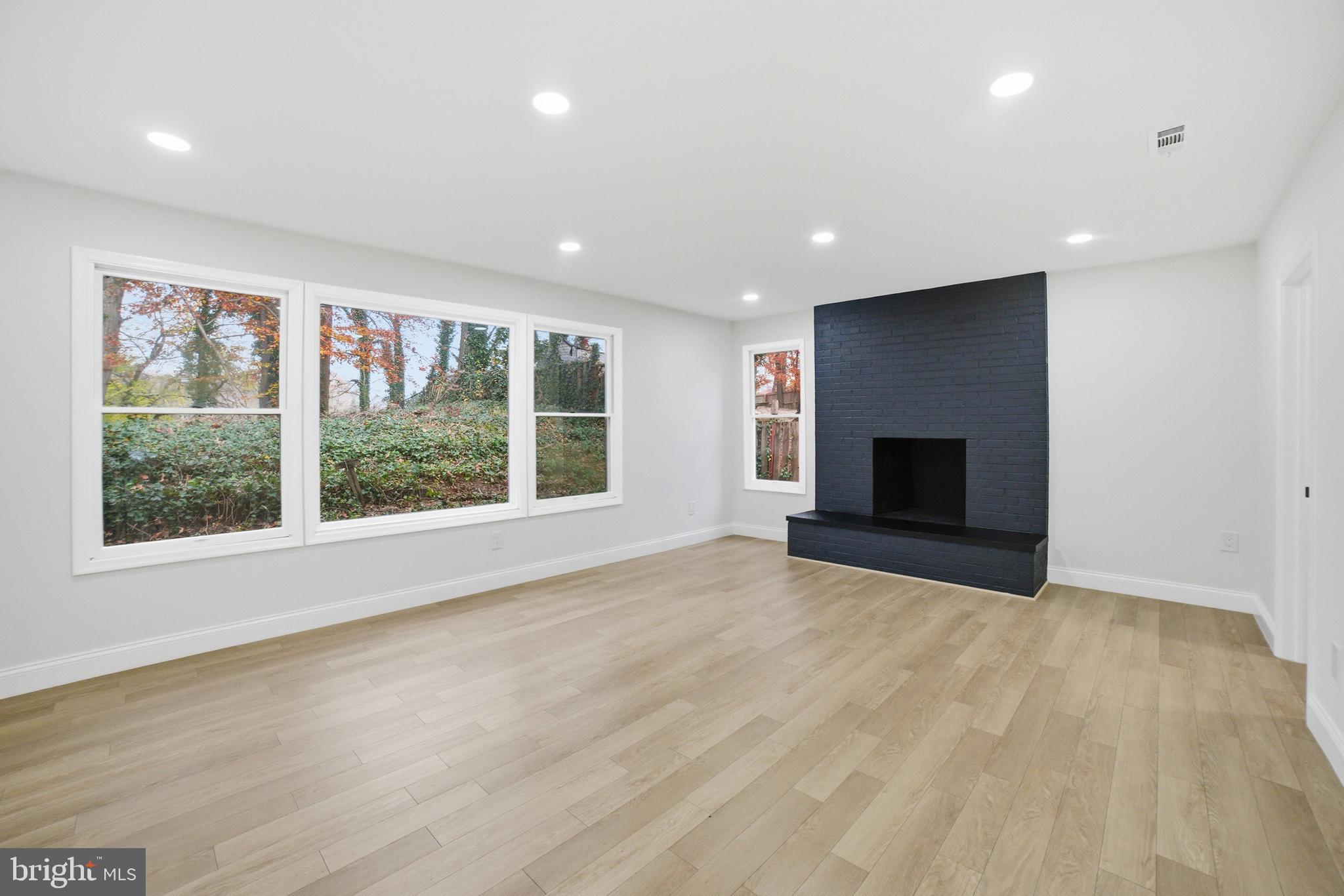 FORT WASHINGTON FOREST - Residential