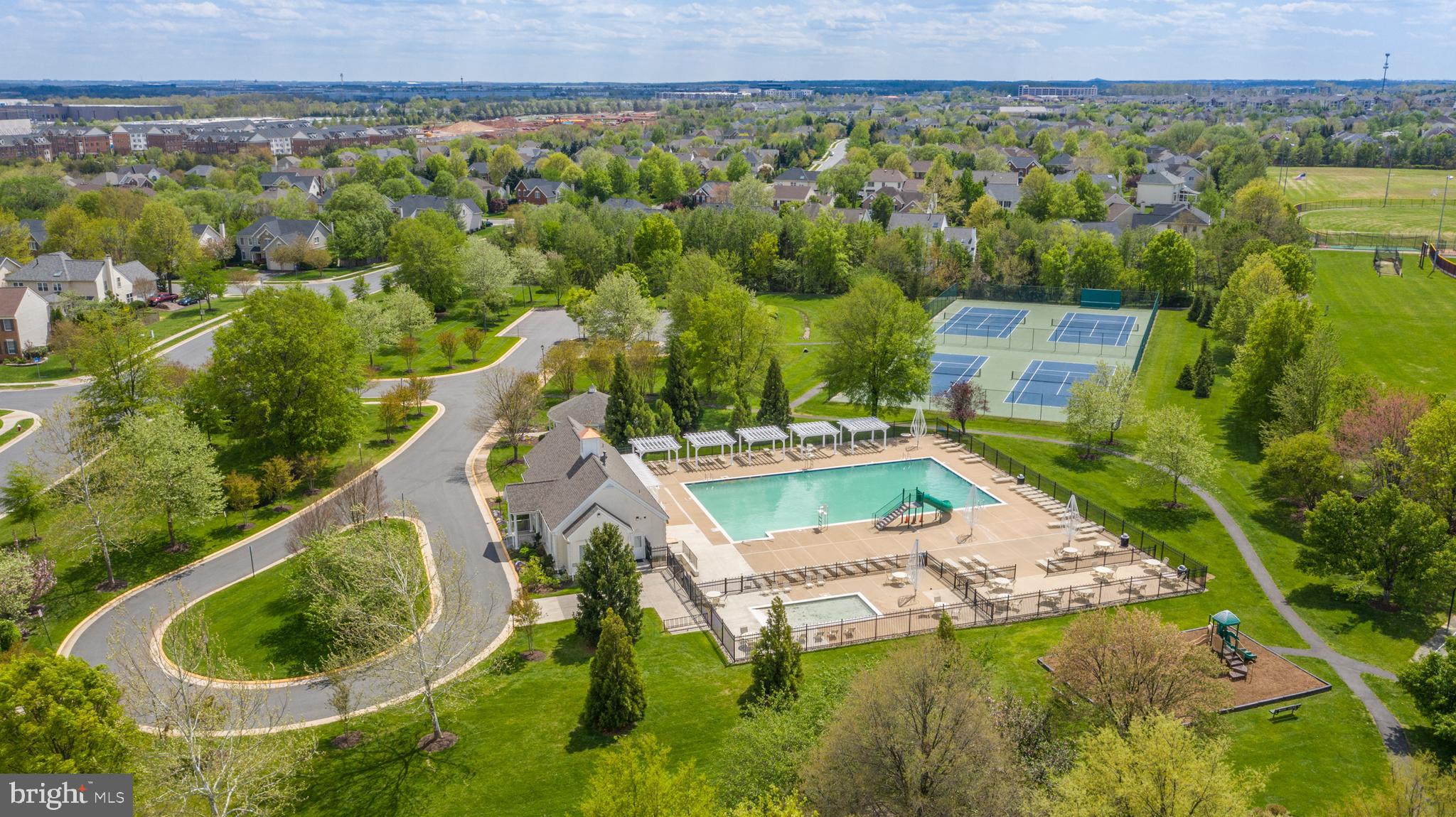 FARMWELL HUNT - Residential