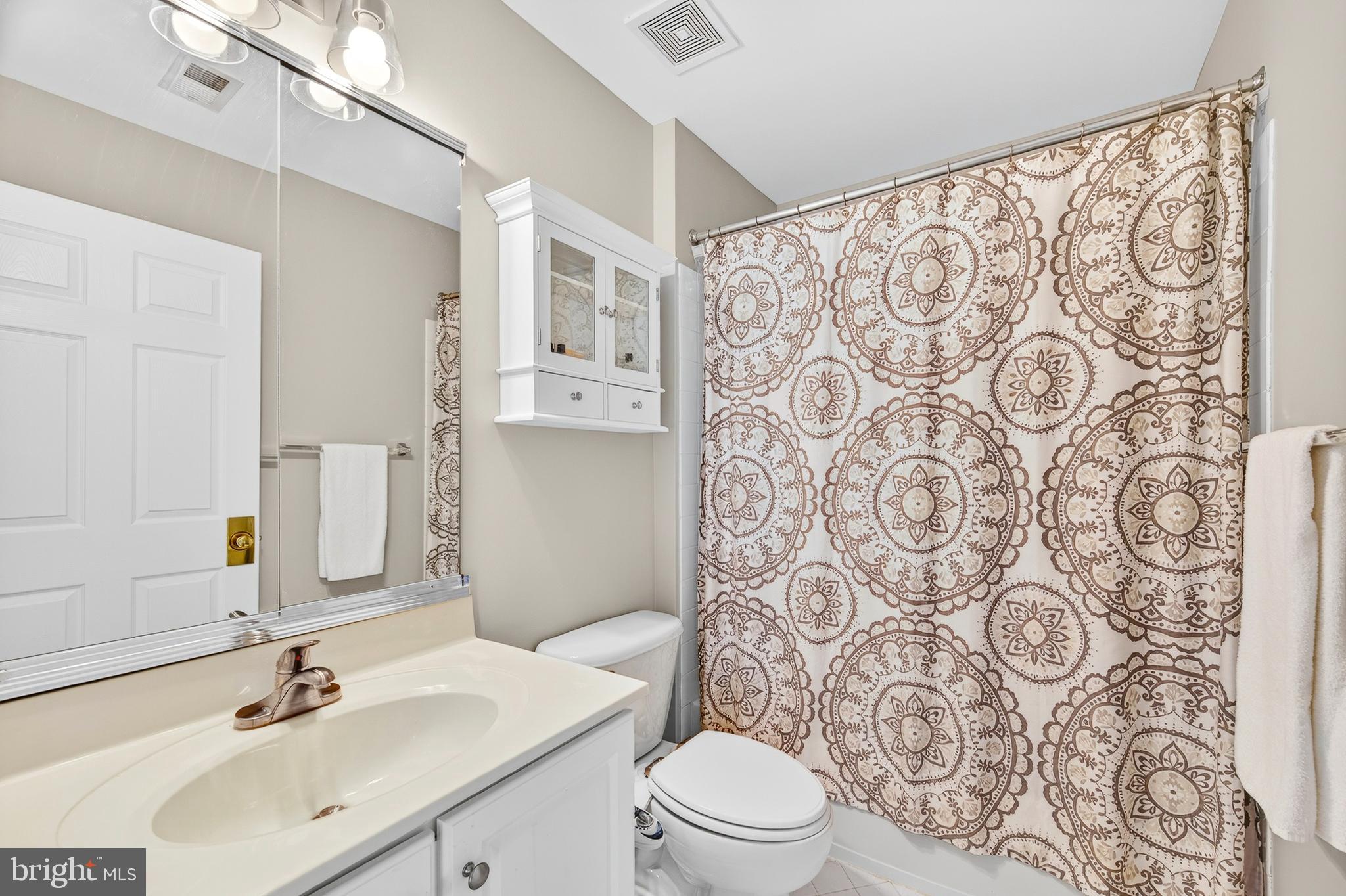 FARMWELL HUNT - Residential