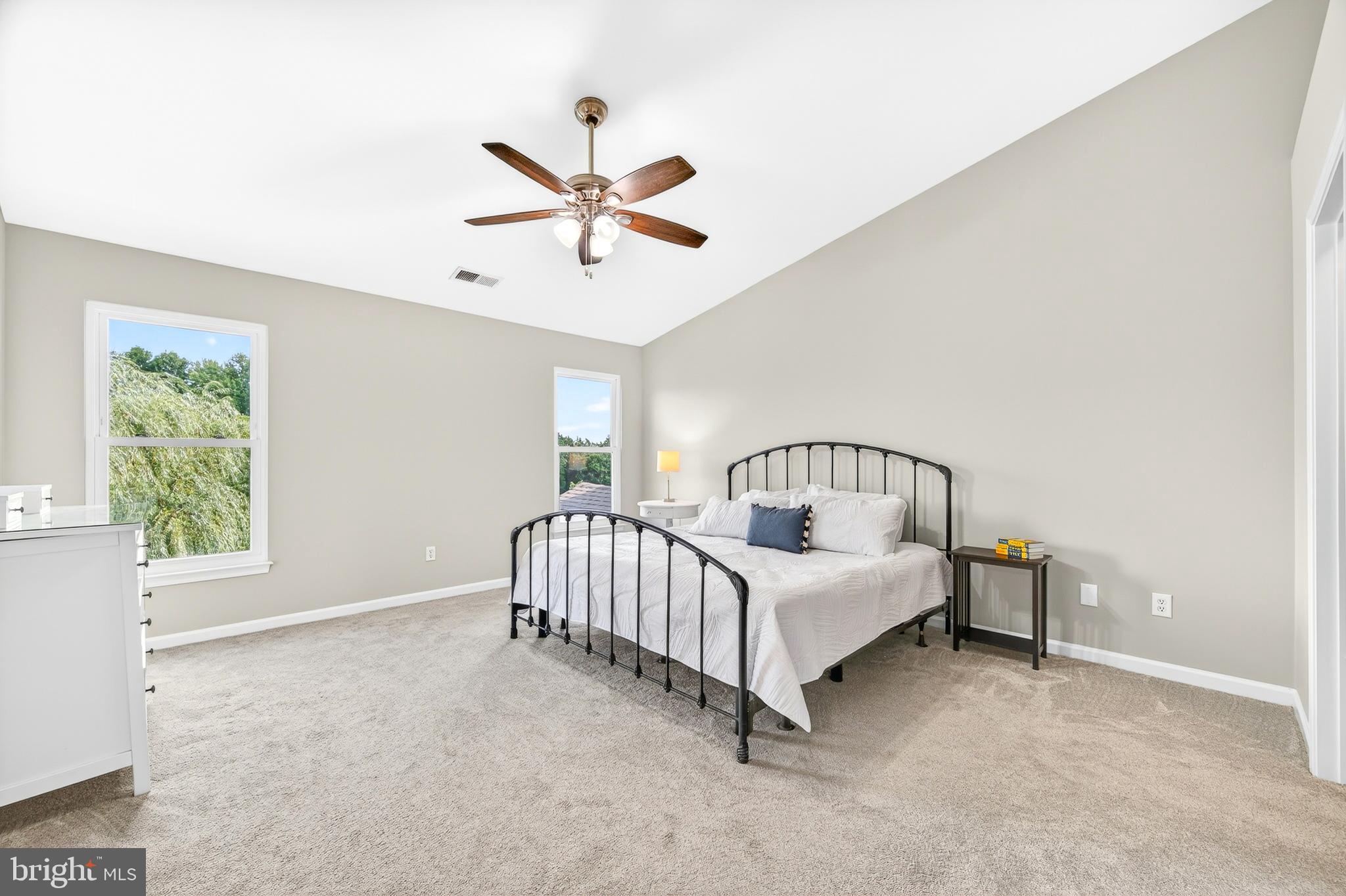 FARMWELL HUNT - Residential