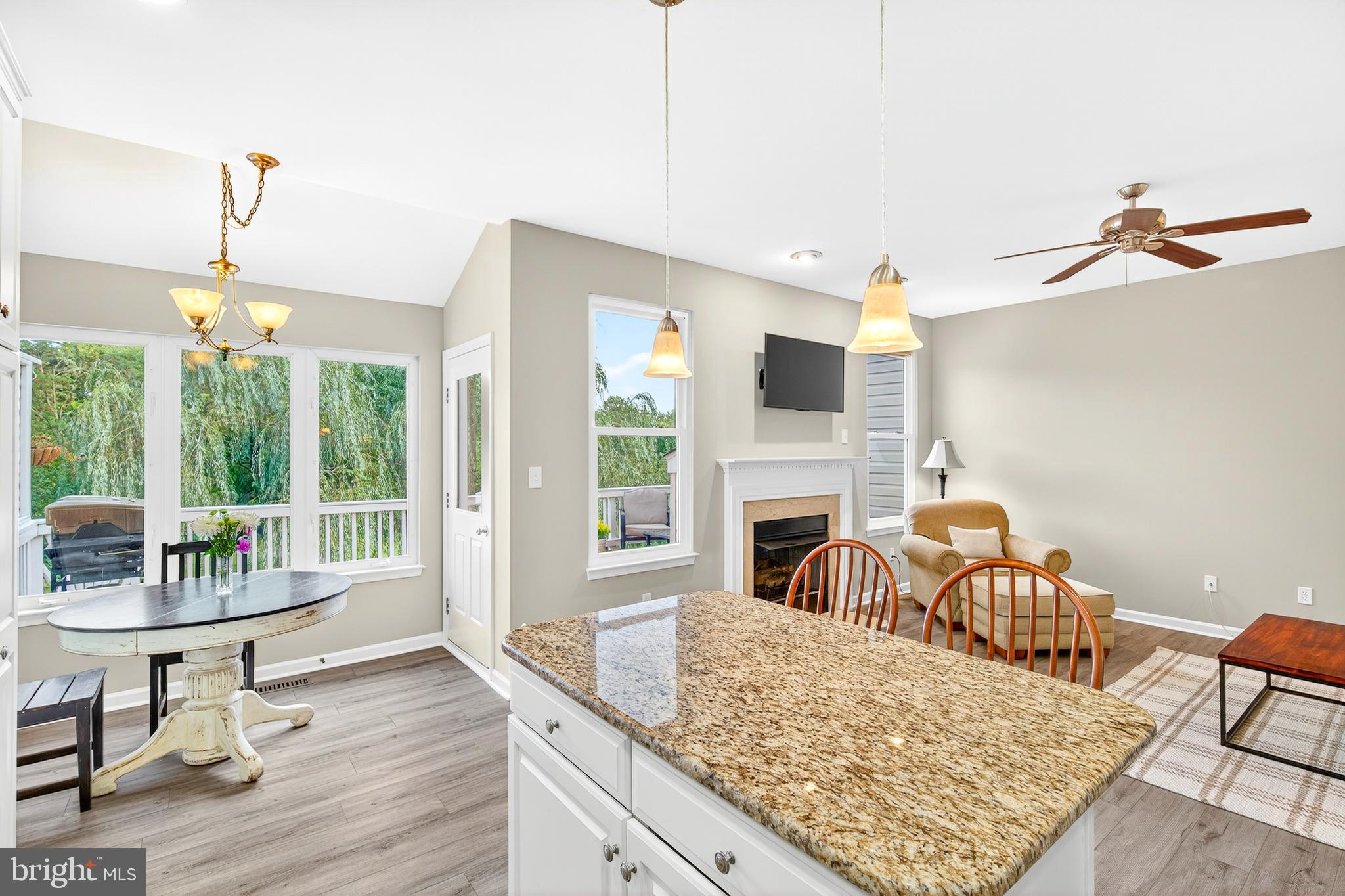 FARMWELL HUNT - Residential