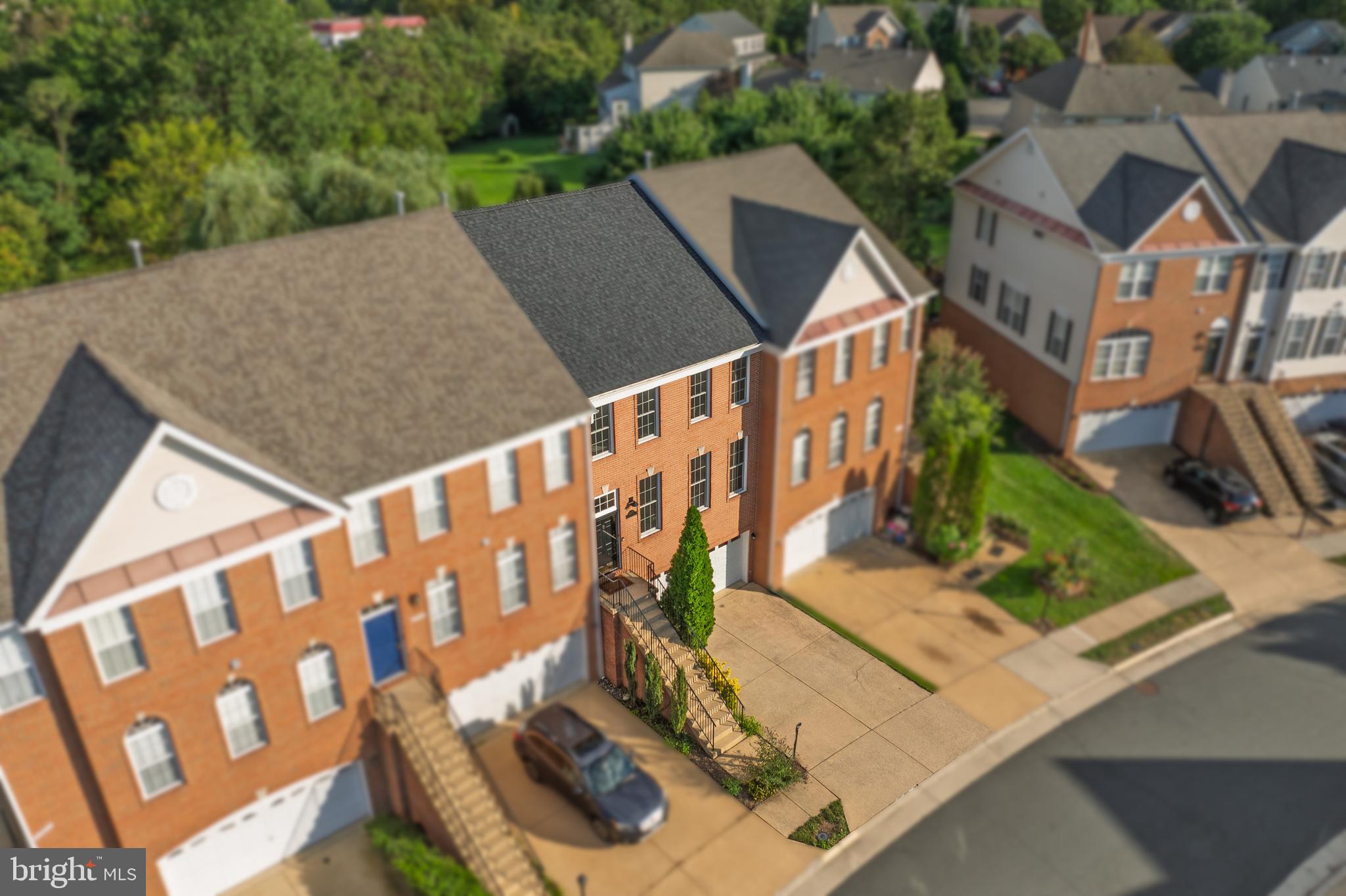 FARMWELL HUNT - Residential