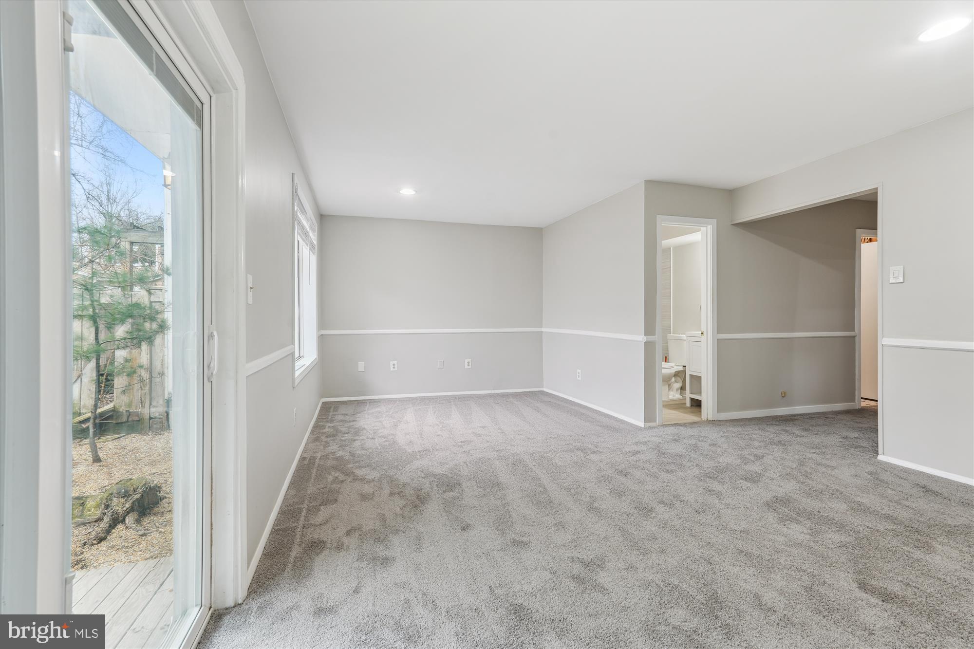 DOCKSIDE - Residential Lease