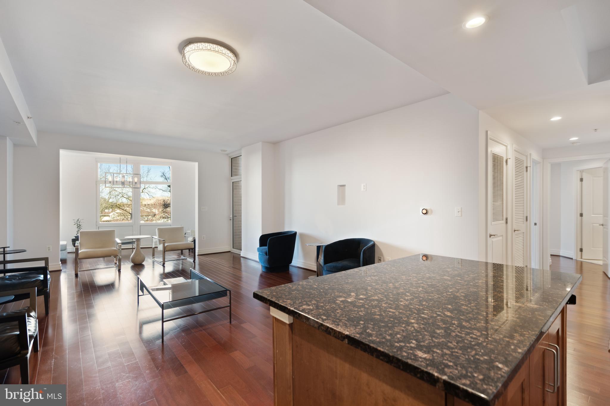 ONE PARK CREST CONDOMINIUM - Residential