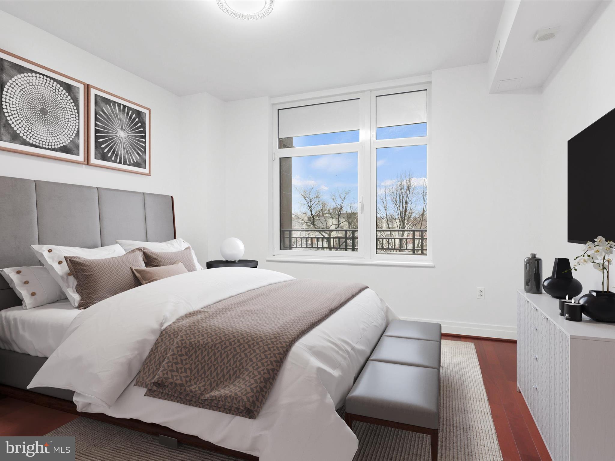 ONE PARK CREST CONDOMINIUM - Residential