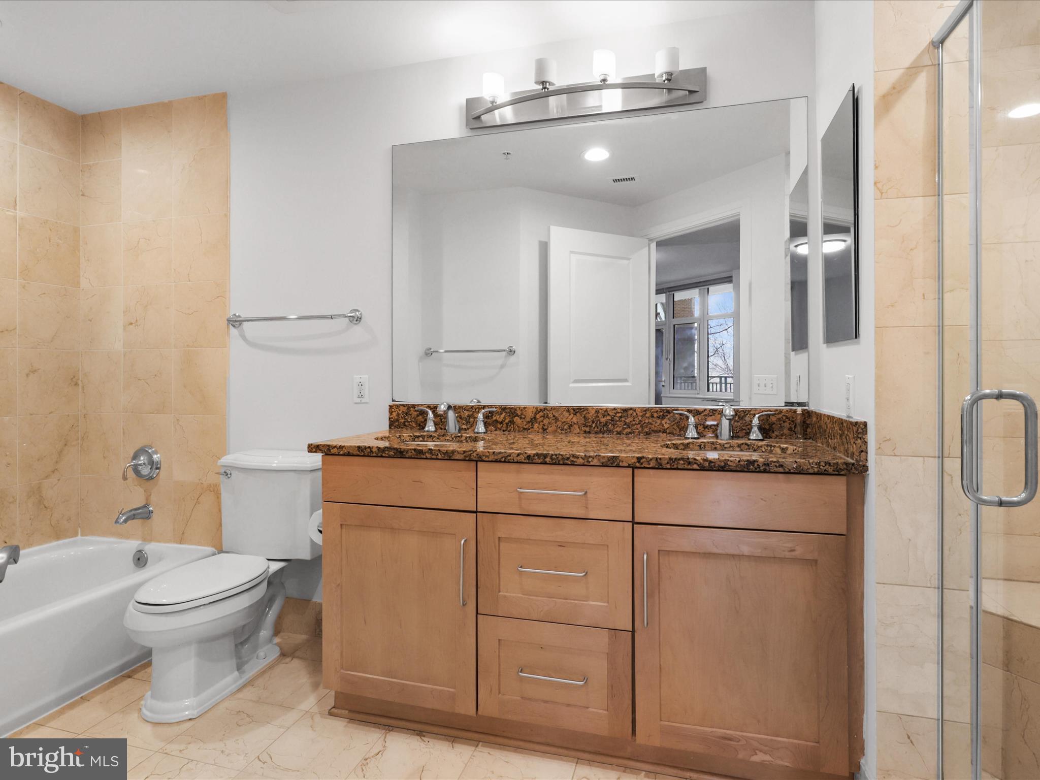 ONE PARK CREST CONDOMINIUM - Residential