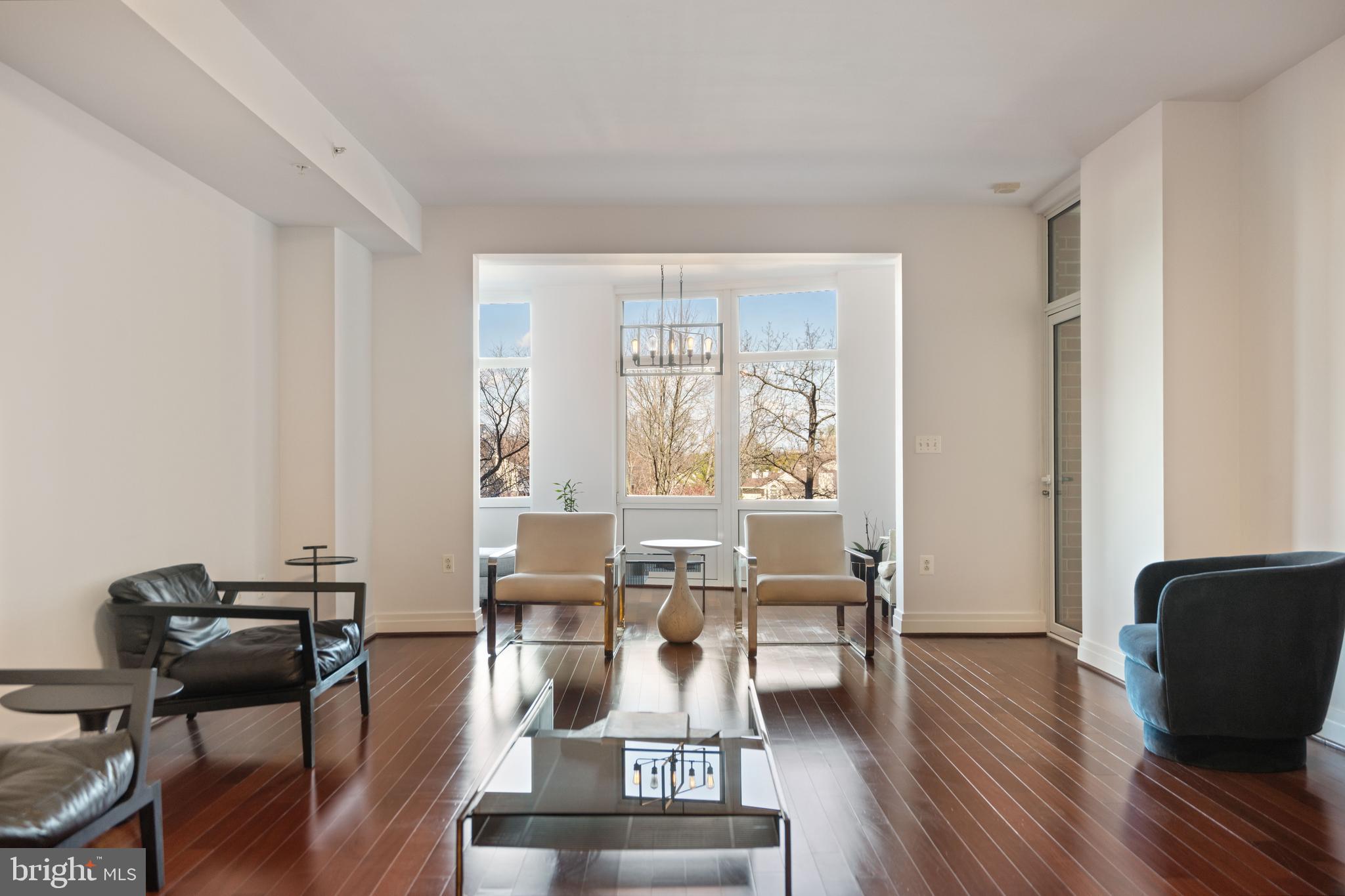 ONE PARK CREST CONDOMINIUM - Residential