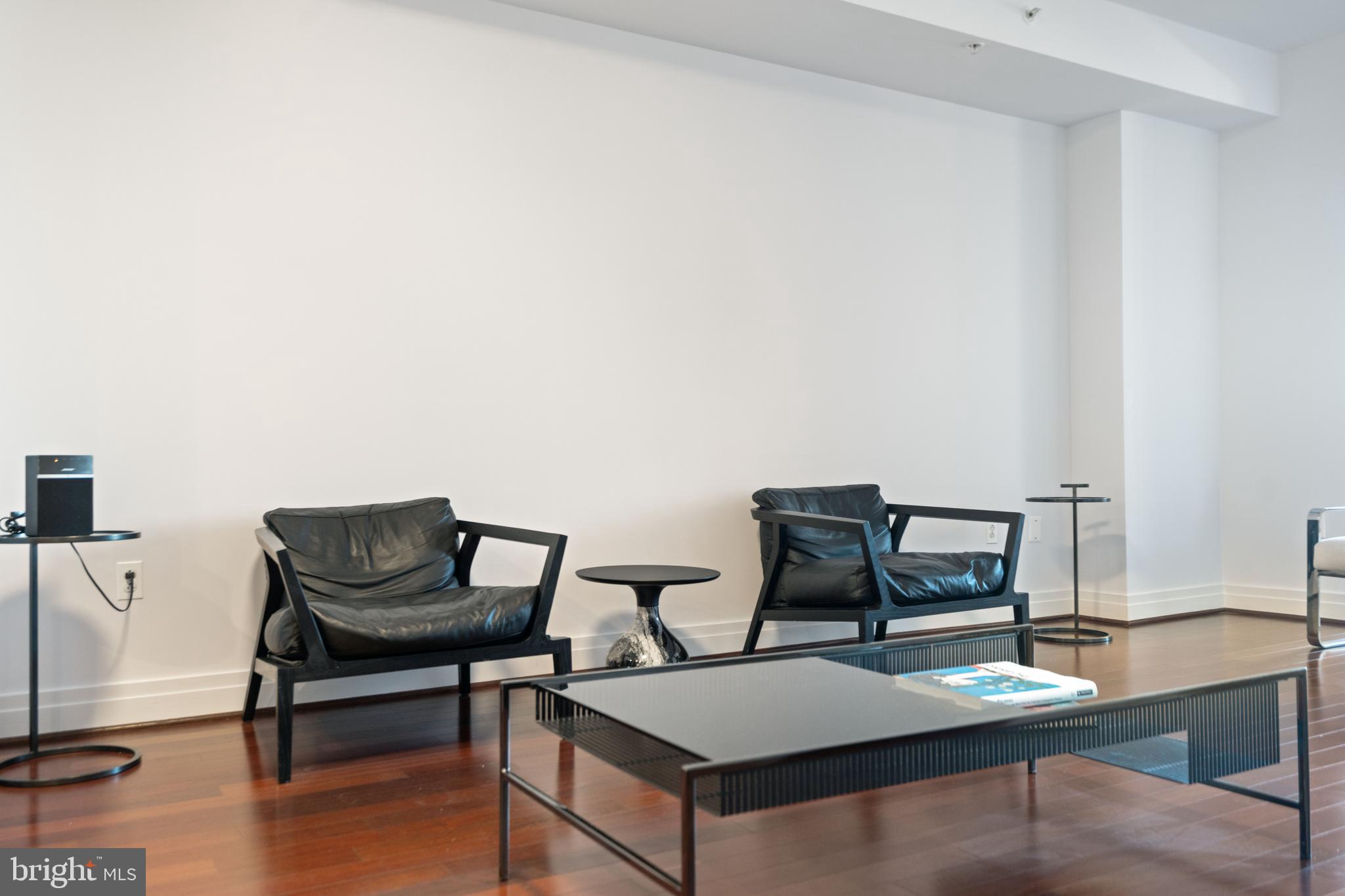 ONE PARK CREST CONDOMINIUM - Residential