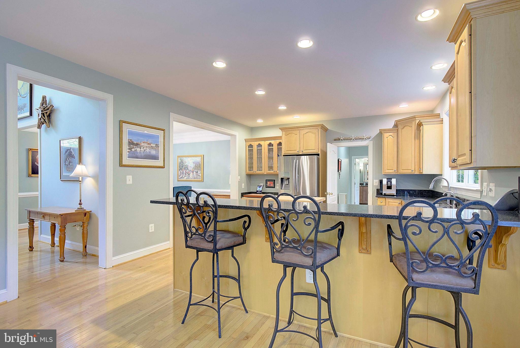 ANNAPOLIS ROADS - Residential