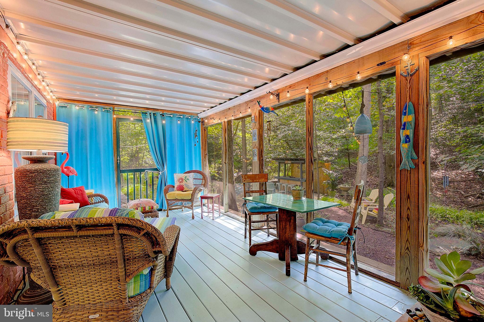 ANNAPOLIS ROADS - Residential