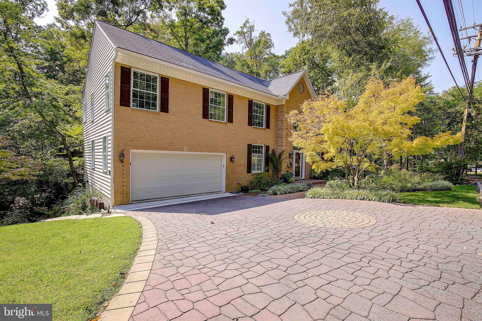 ANNAPOLIS ROADS - Residential