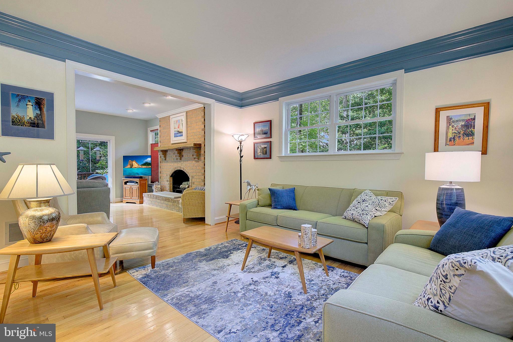 ANNAPOLIS ROADS - Residential