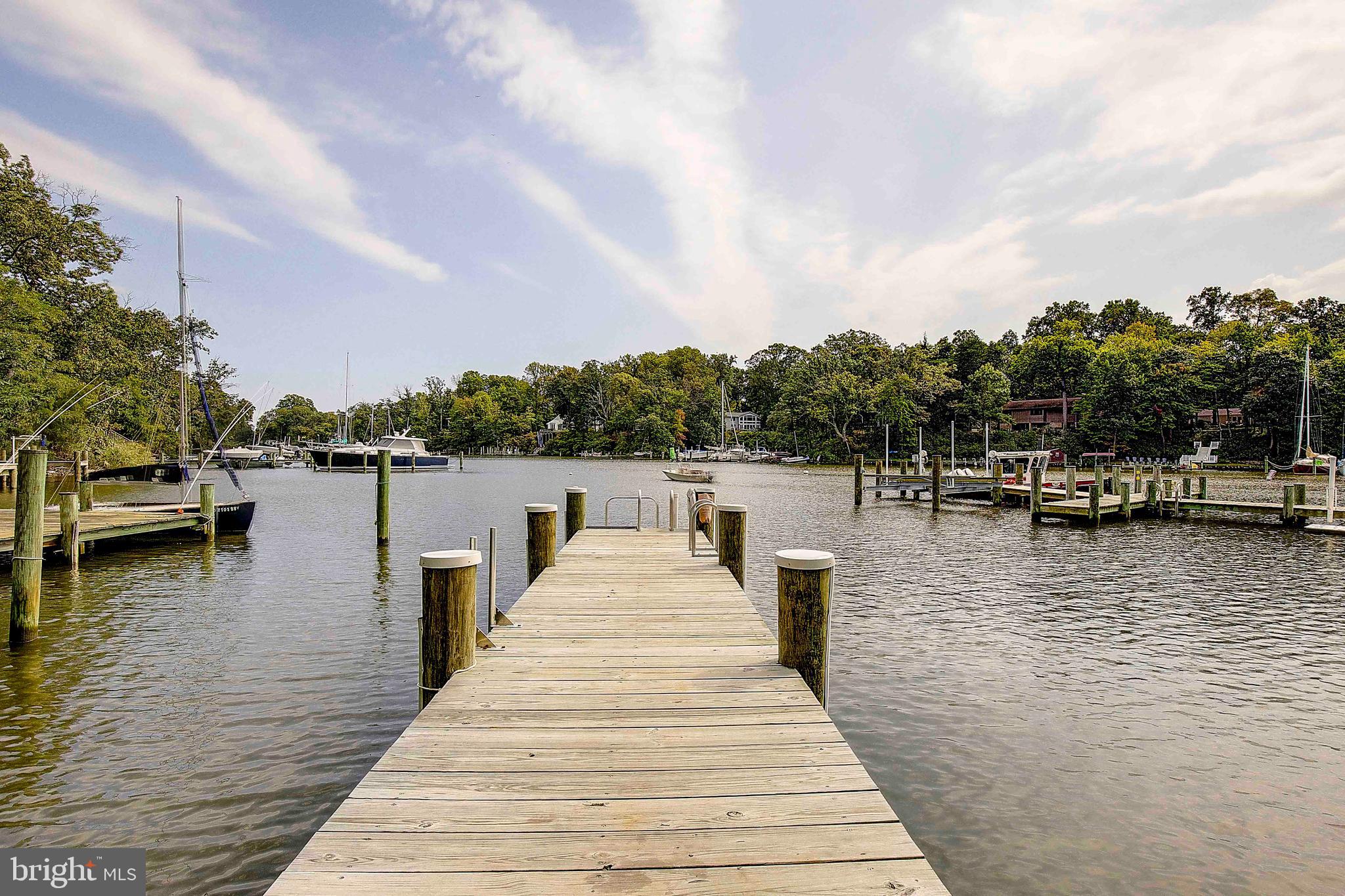 ANNAPOLIS ROADS - Residential