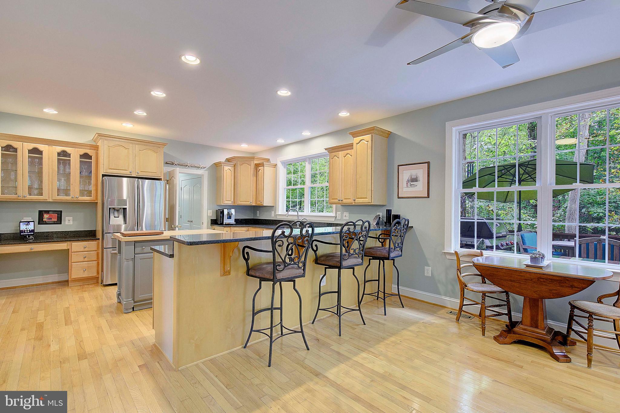 ANNAPOLIS ROADS - Residential