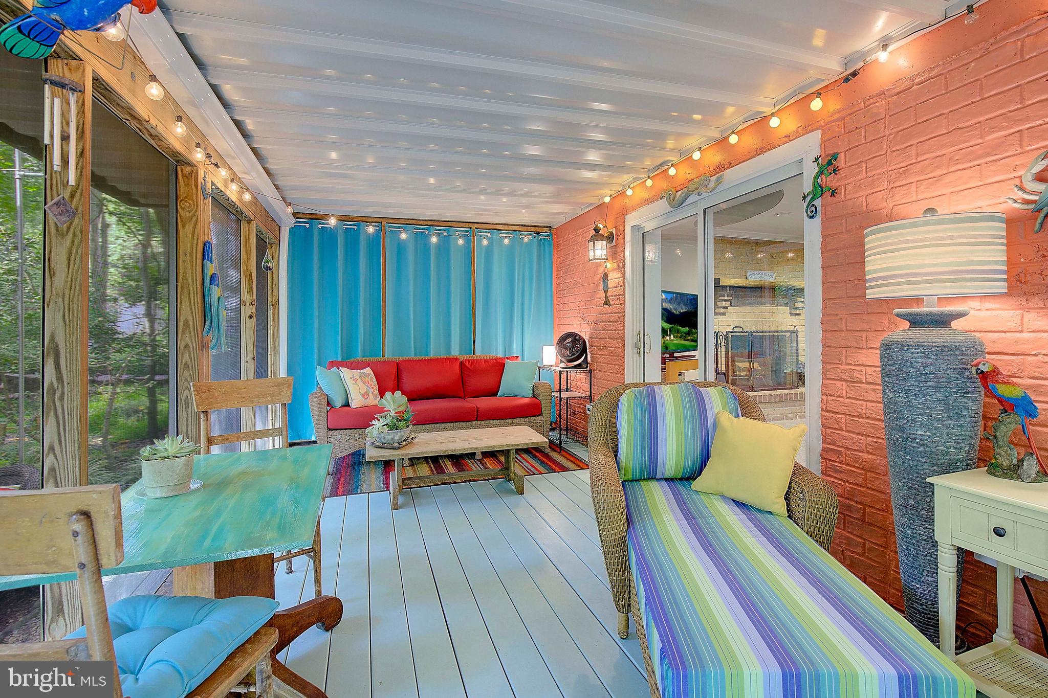 ANNAPOLIS ROADS - Residential