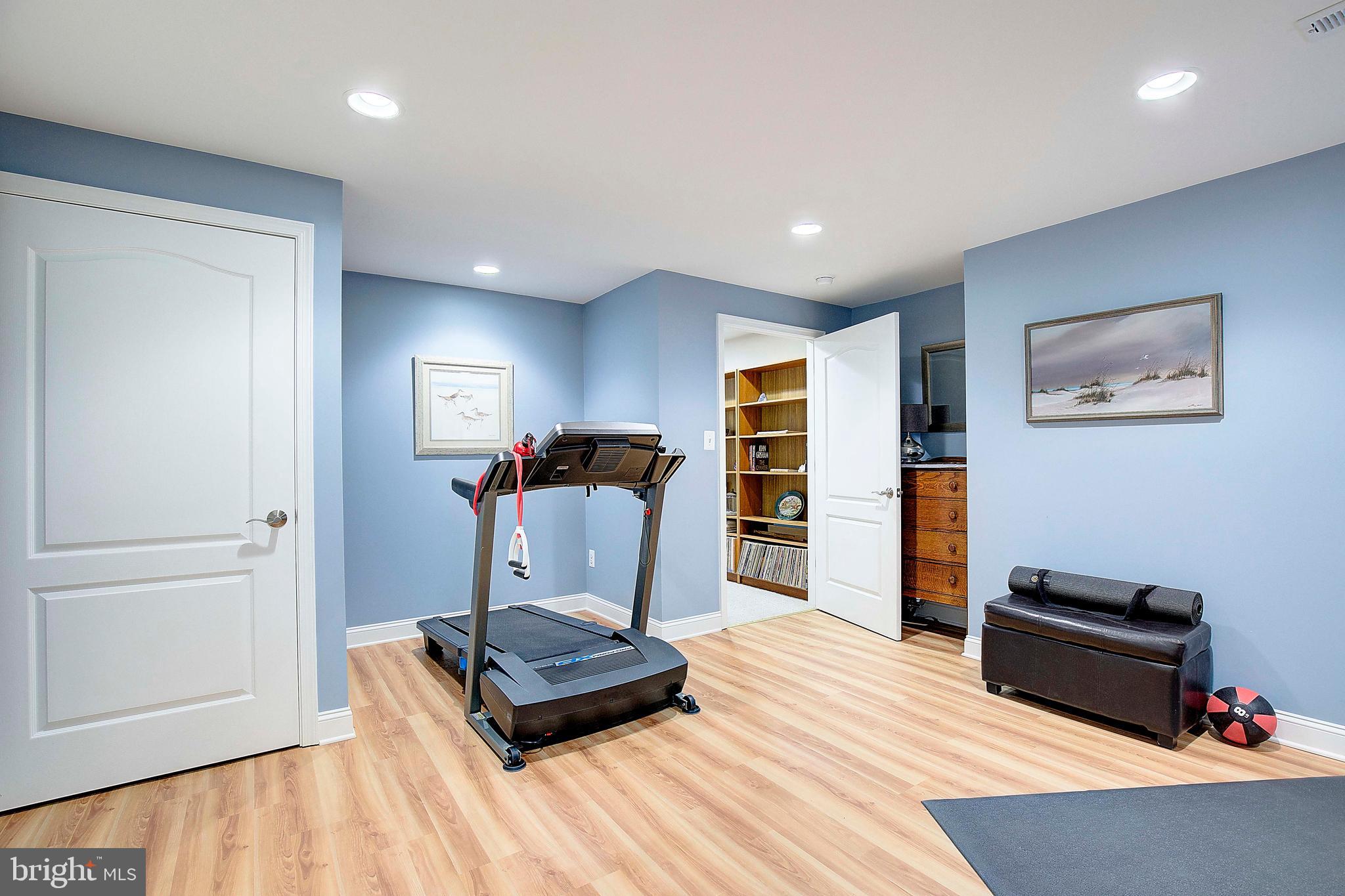 ANNAPOLIS ROADS - Residential