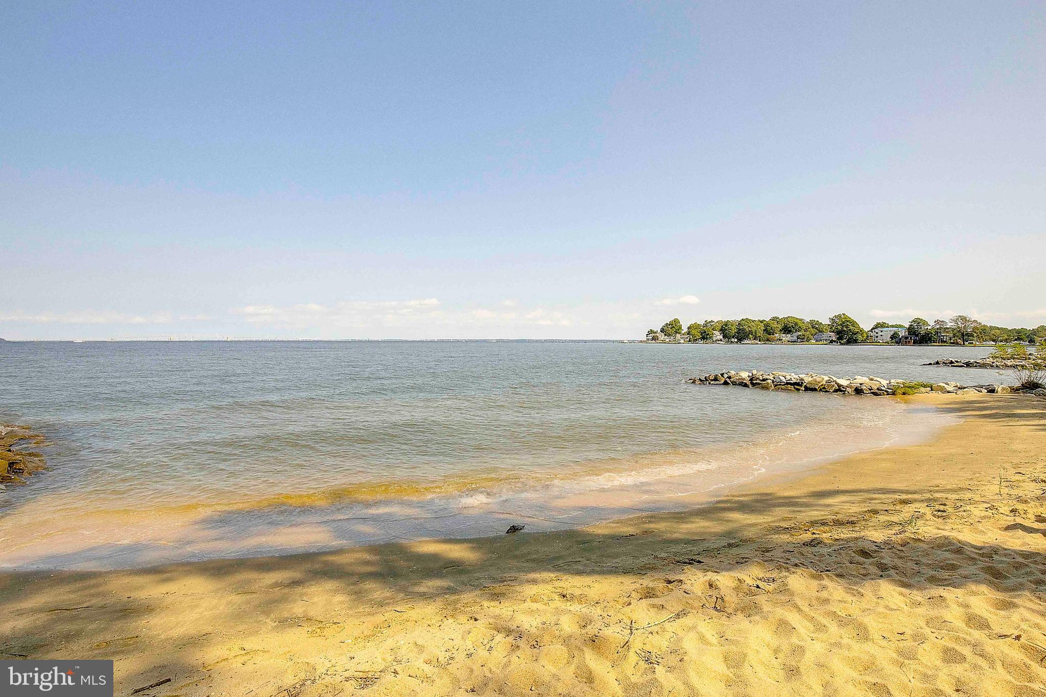 ANNAPOLIS ROADS - Residential