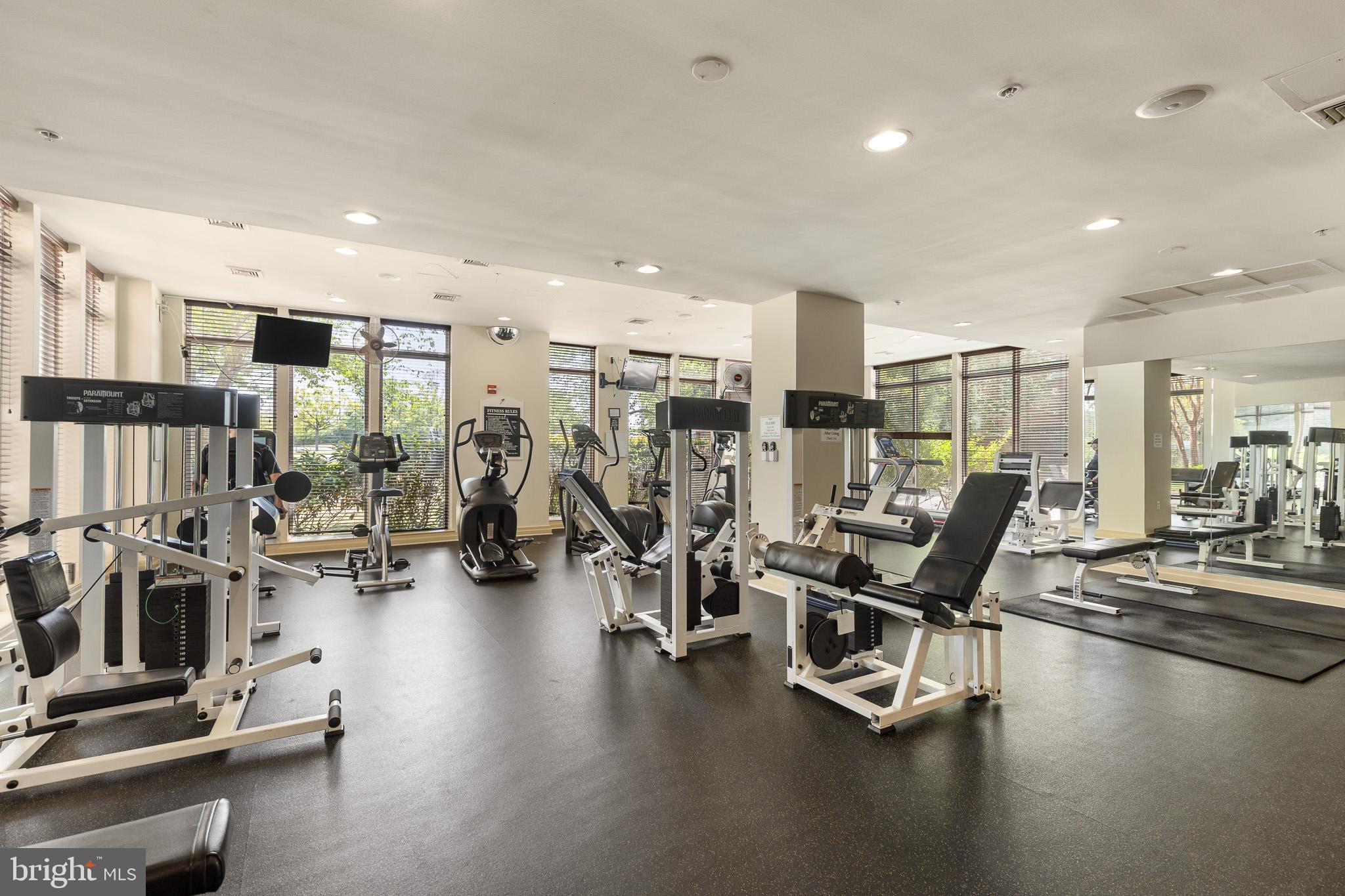 MARQUIS AT VIENNA STATION - Residential