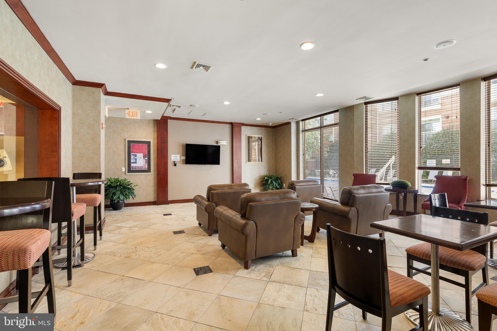 MARQUIS AT VIENNA STATION - Residential