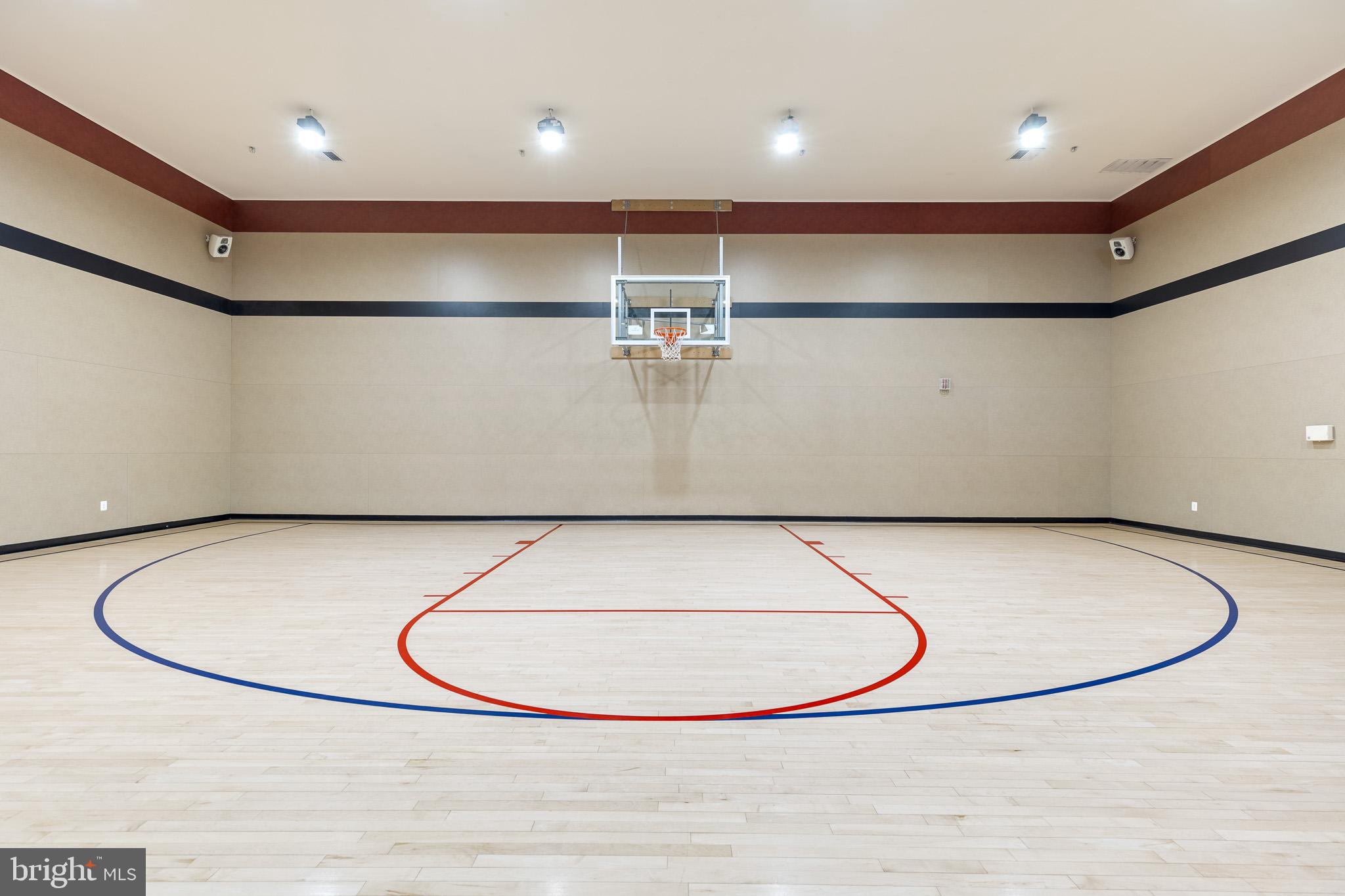 MARQUIS AT VIENNA STATION - Residential