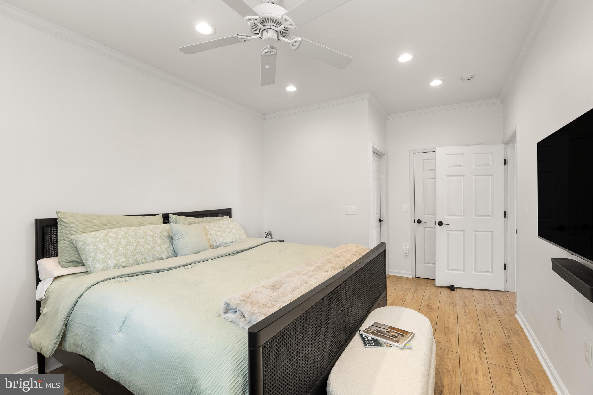 MARQUIS AT VIENNA STATION - Residential