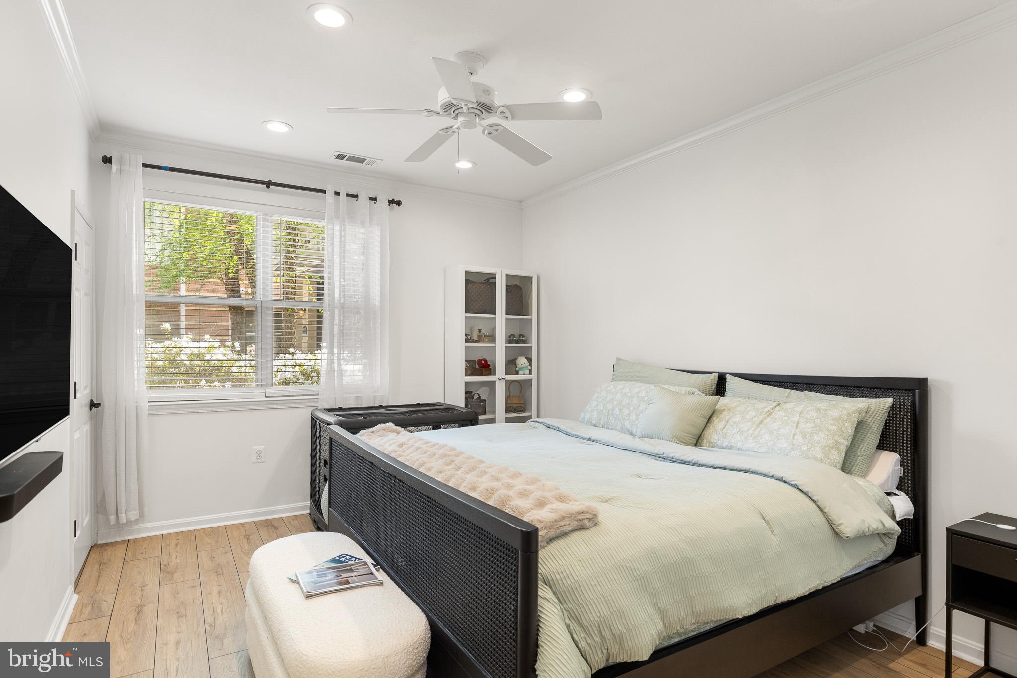 MARQUIS AT VIENNA STATION - Residential