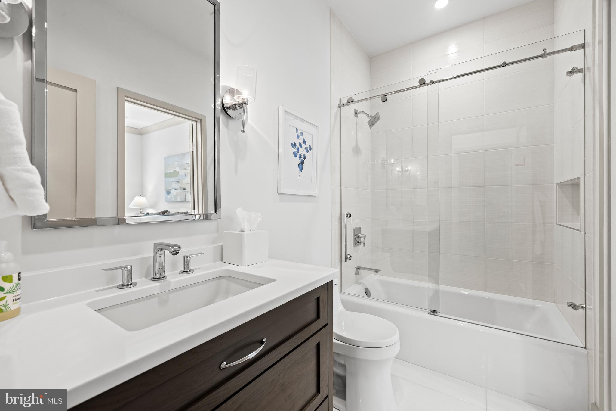 HELMSLEY COURT - Residential