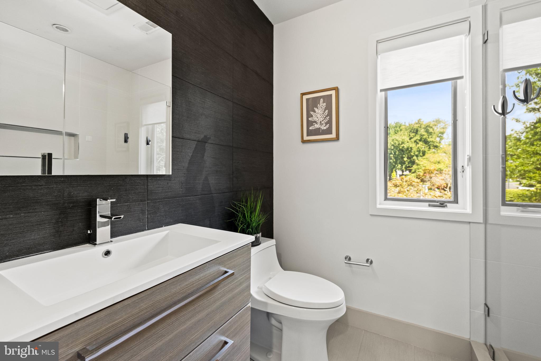 HELMSLEY COURT - Residential