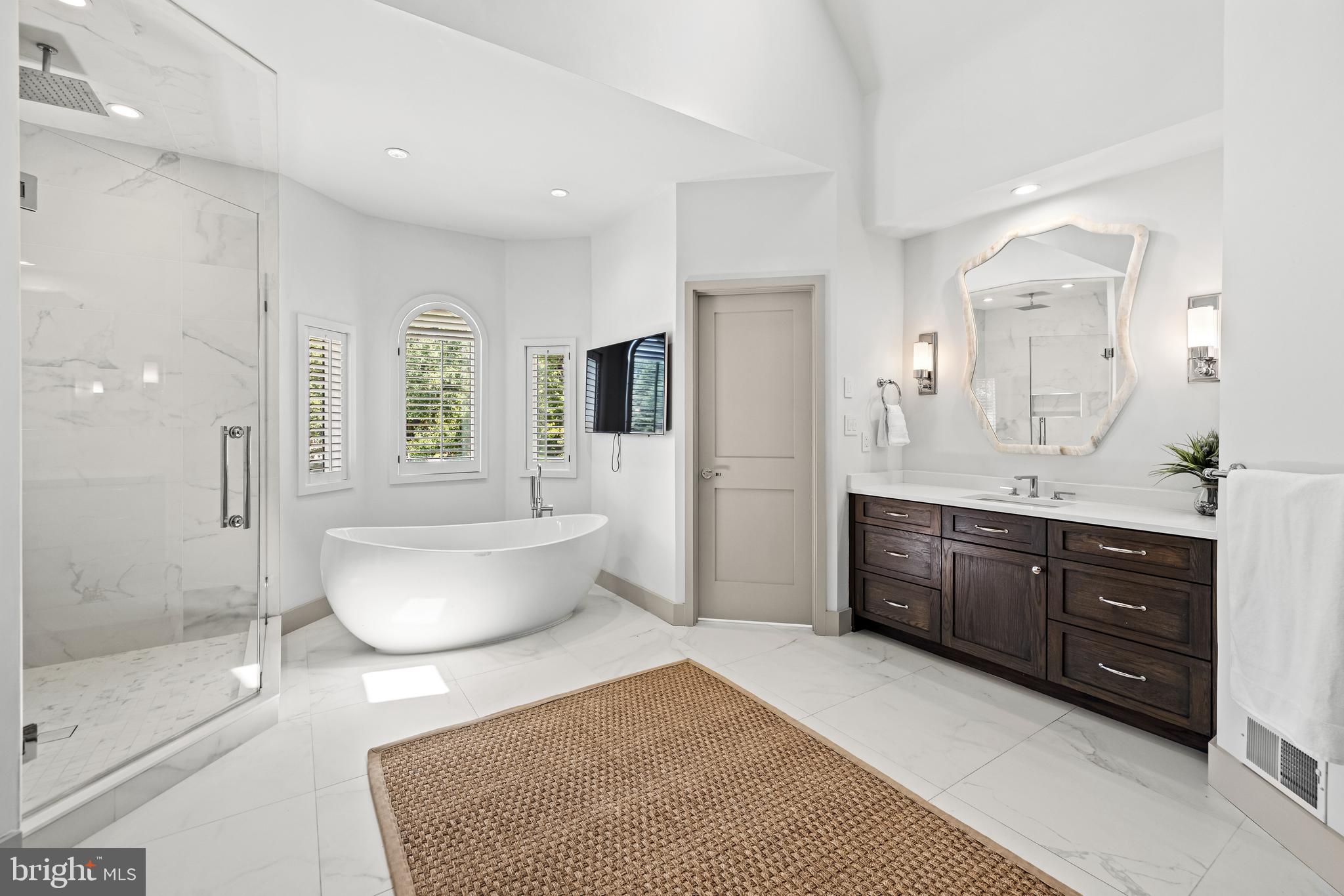 HELMSLEY COURT - Residential