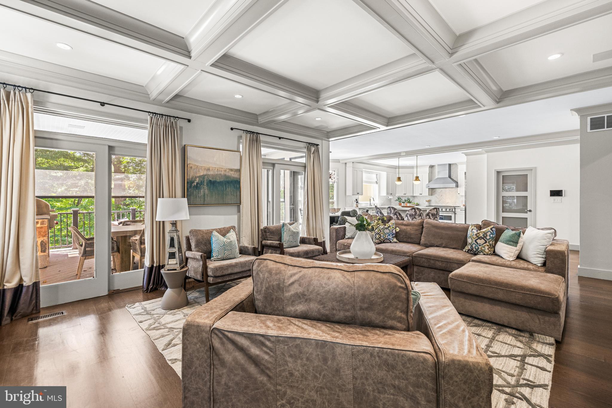 HELMSLEY COURT - Residential