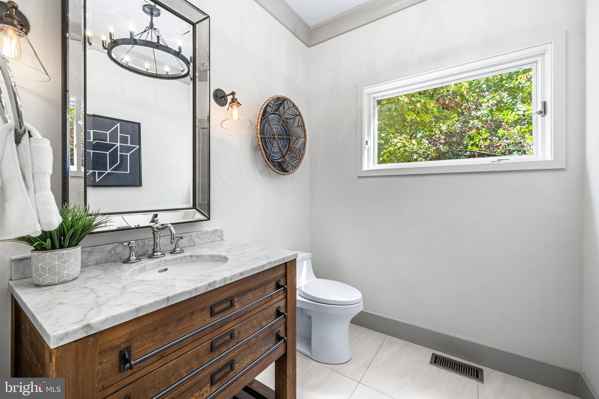 HELMSLEY COURT - Residential