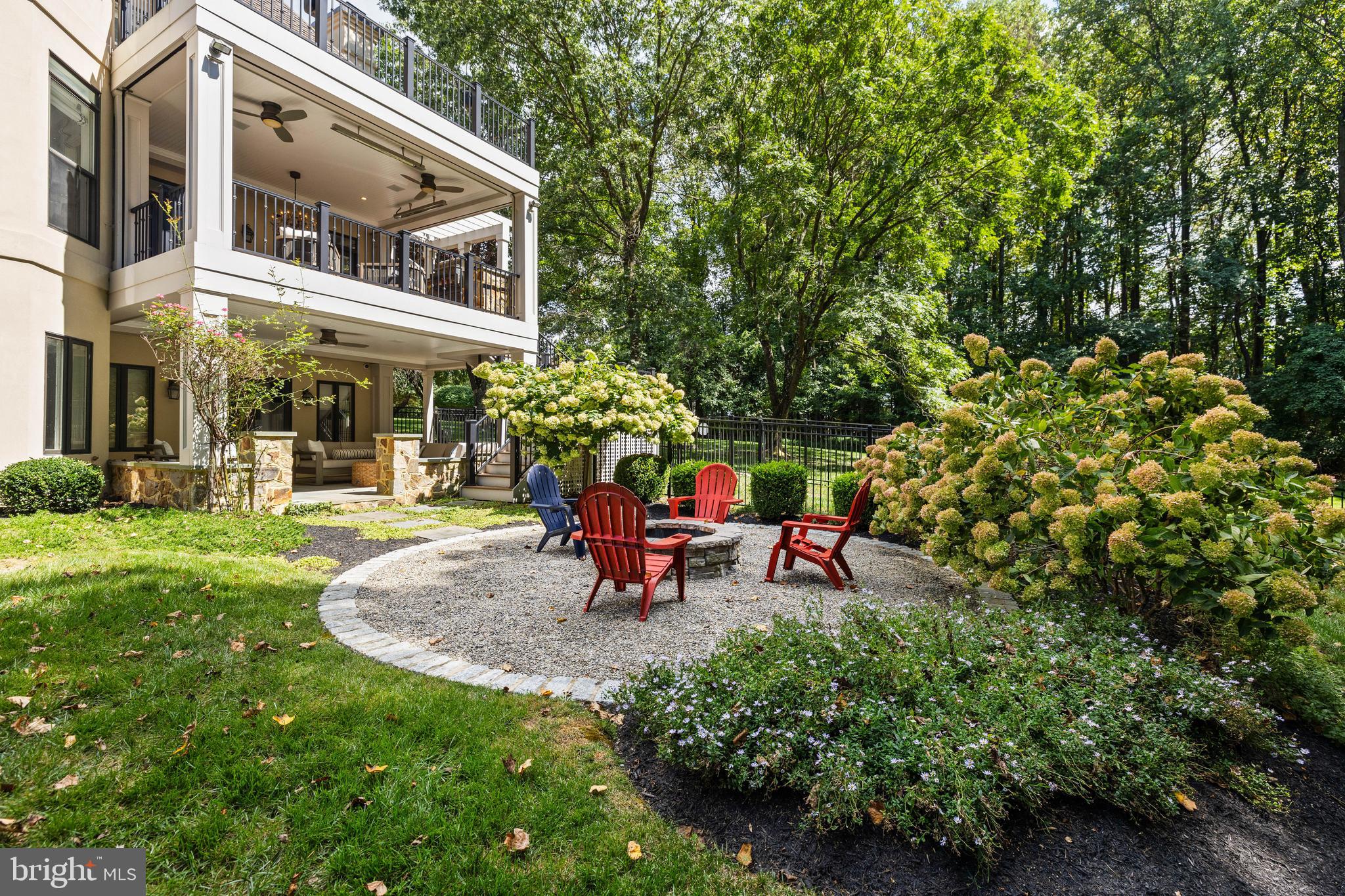 HELMSLEY COURT - Residential