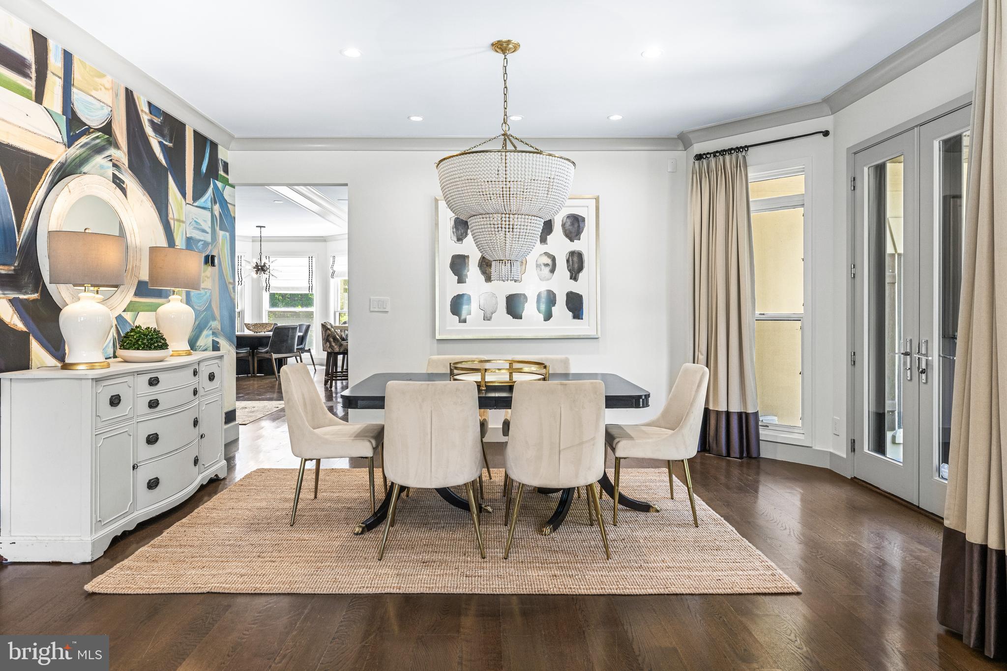 HELMSLEY COURT - Residential