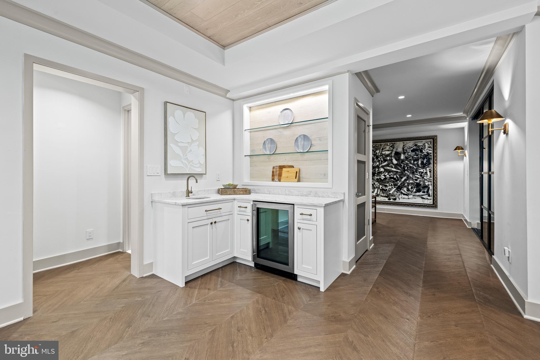 HELMSLEY COURT - Residential