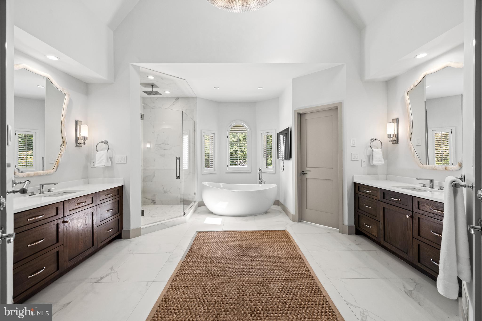 HELMSLEY COURT - Residential