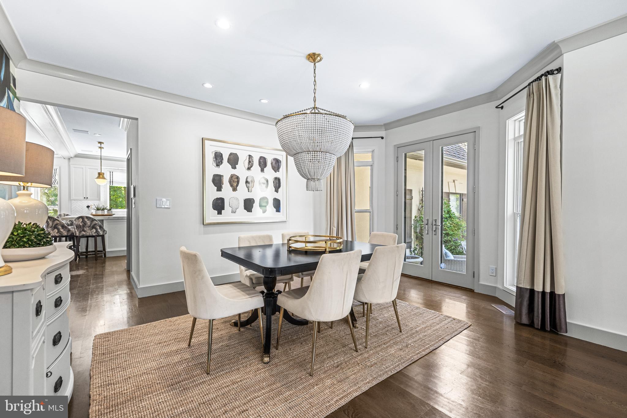 HELMSLEY COURT - Residential