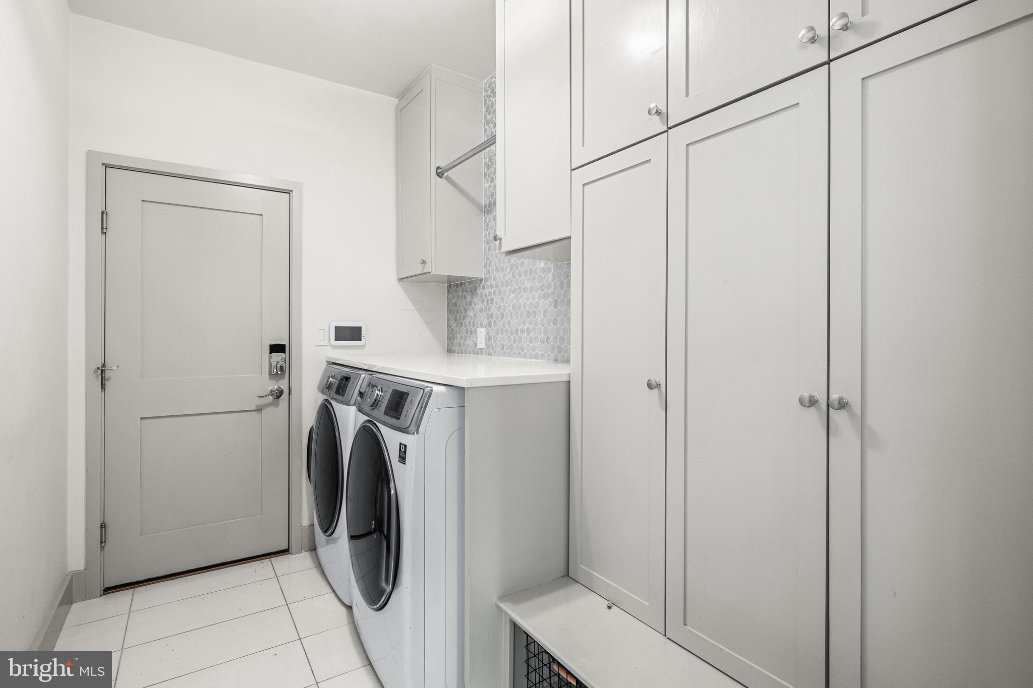 HELMSLEY COURT - Residential