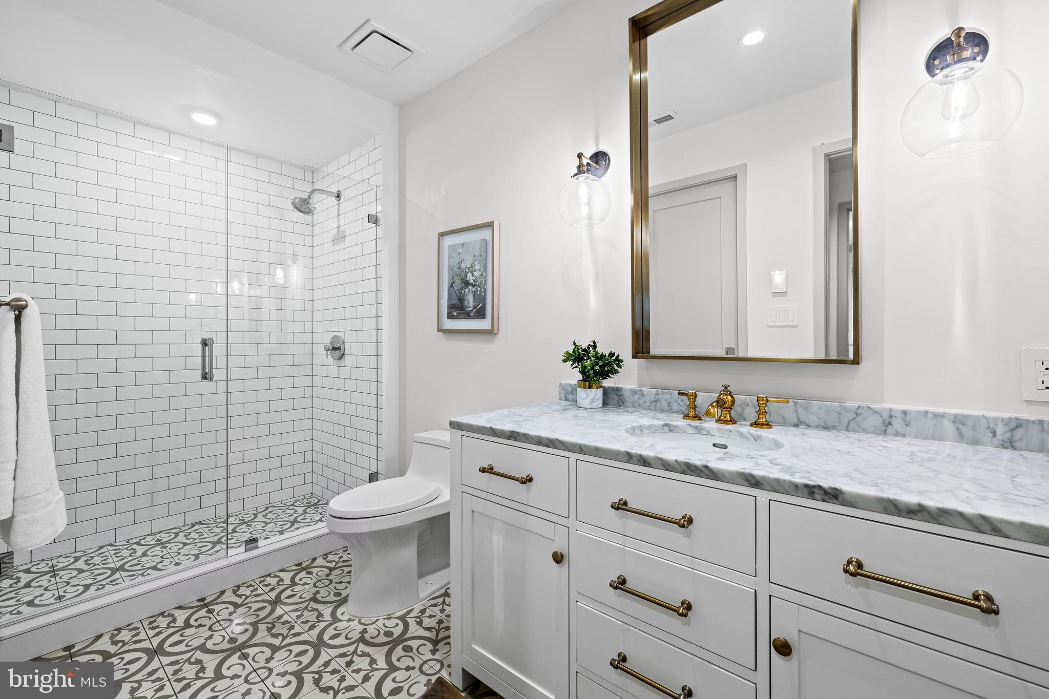 HELMSLEY COURT - Residential