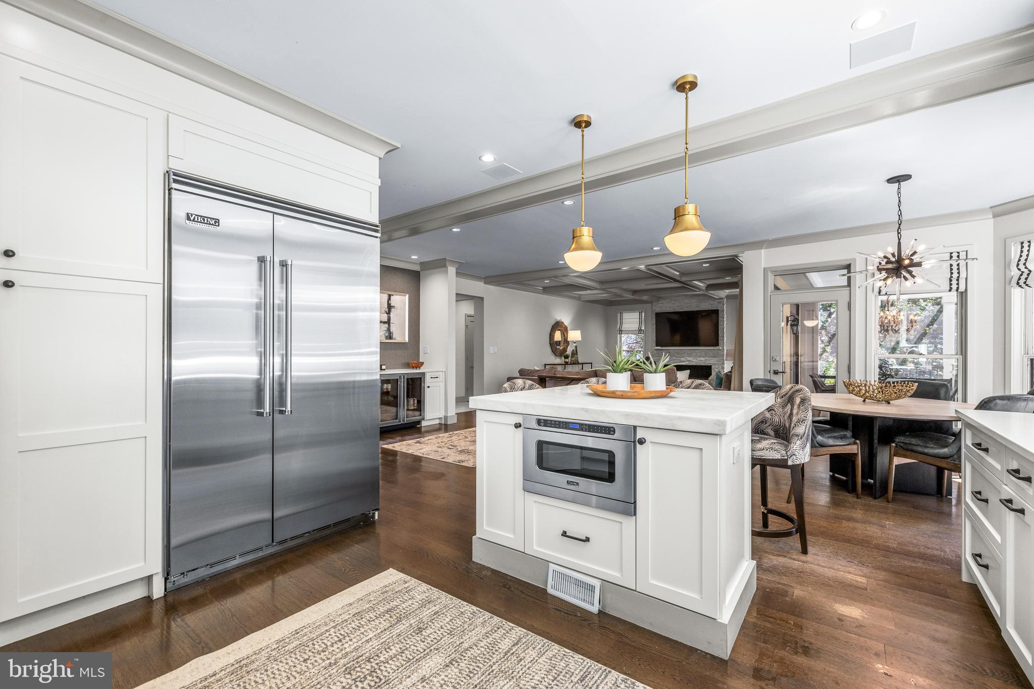 HELMSLEY COURT - Residential