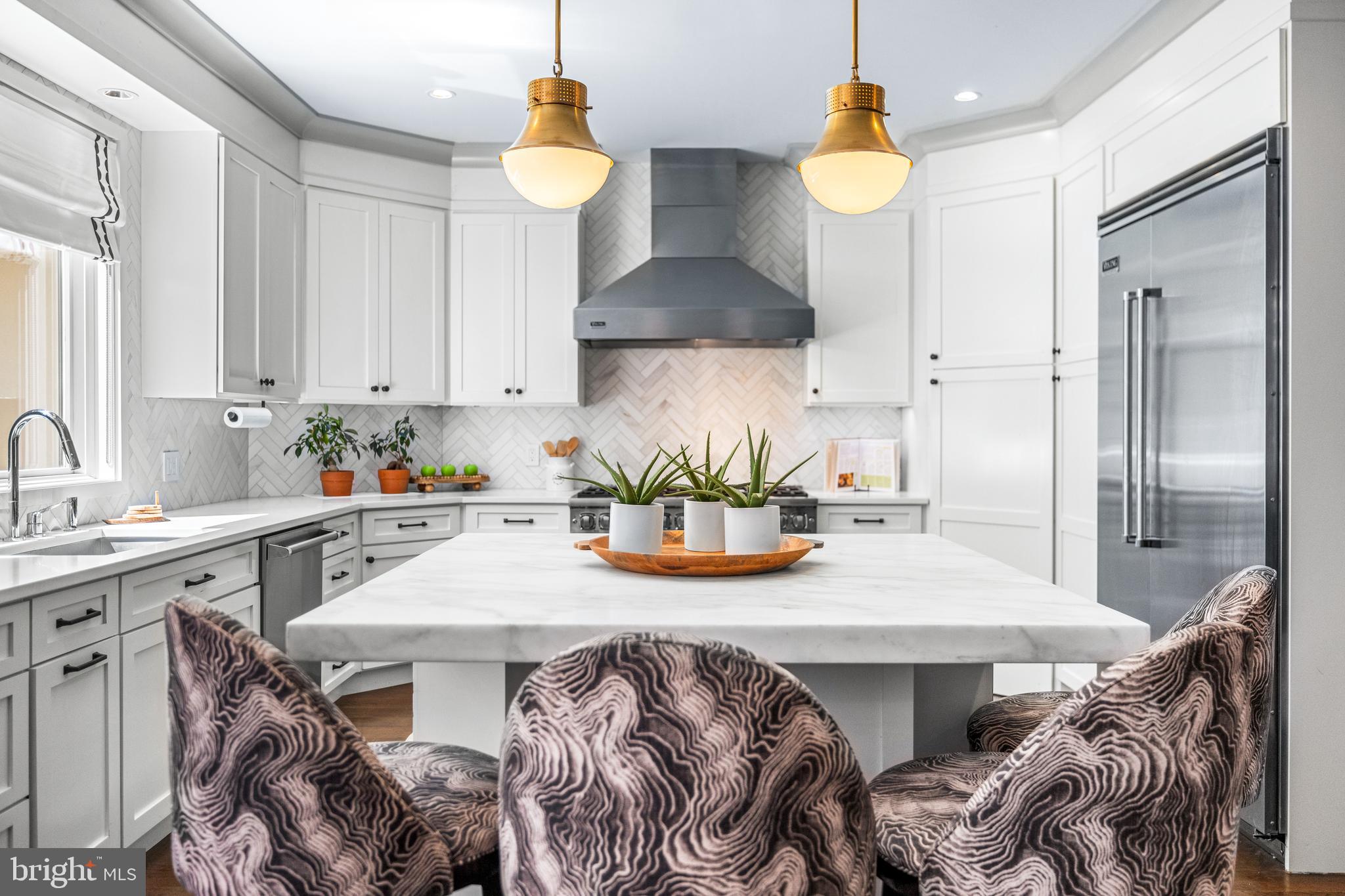 HELMSLEY COURT - Residential