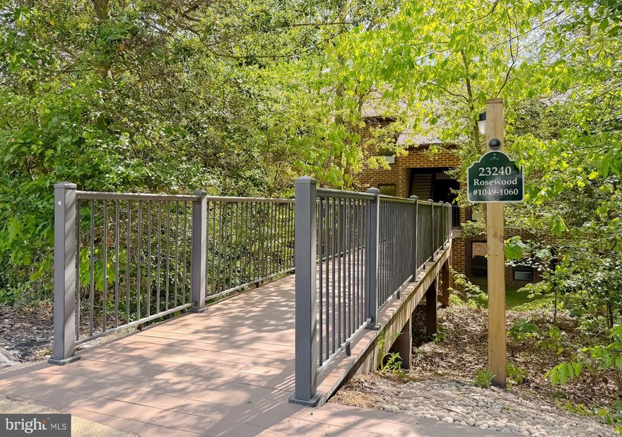 Spacious upper-level condo in Wildewood featuring 2 bedrooms and 1.5 baths. Ready to meet your needs, this home offers original wood trim, interior wood doors, and a separate utility room for added convenience. Enjoy the private balcony overlooking mature trees. Move-in ready and ideally located near walking trails and the Wildewood Shopping Center. 
Condo/HOA fees include water, sewer, and trash removal, as well as exterior insurance. If you're looking for a place where you can come home, unwind and relax without the need to do yard work or worry about heavy maintenance; this is the home for you. Life is busy enough. Reward yourself with the simplicity of condo living!