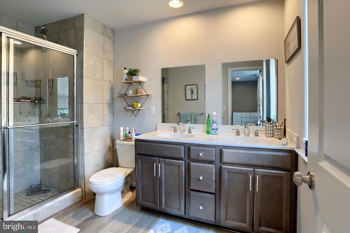 RIVERBEND - Residential